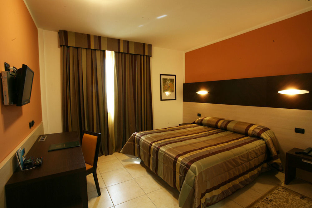 B&B Hotel Settimo Torinese Cameră foto